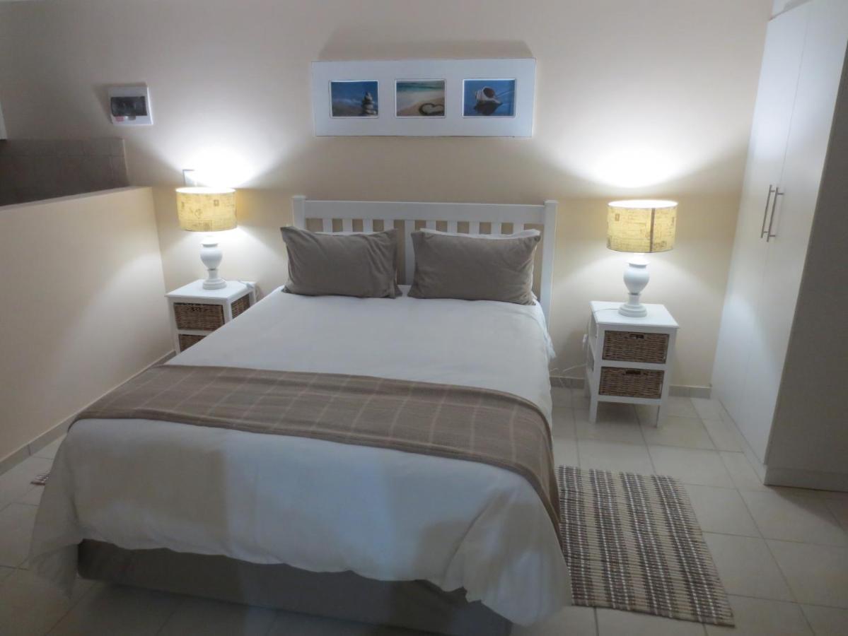 Masada Guest House B&B Langebaan Extérieur photo