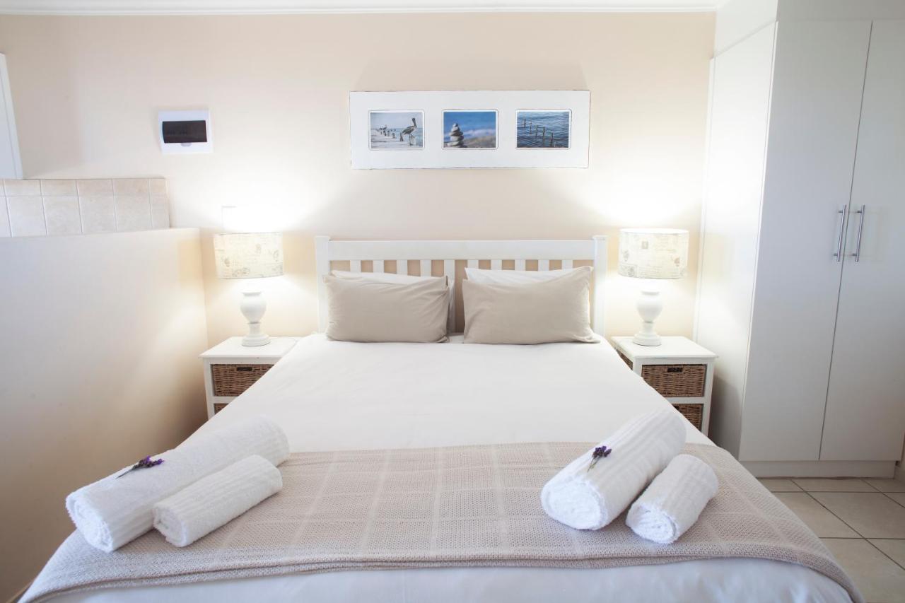 Masada Guest House B&B Langebaan Extérieur photo