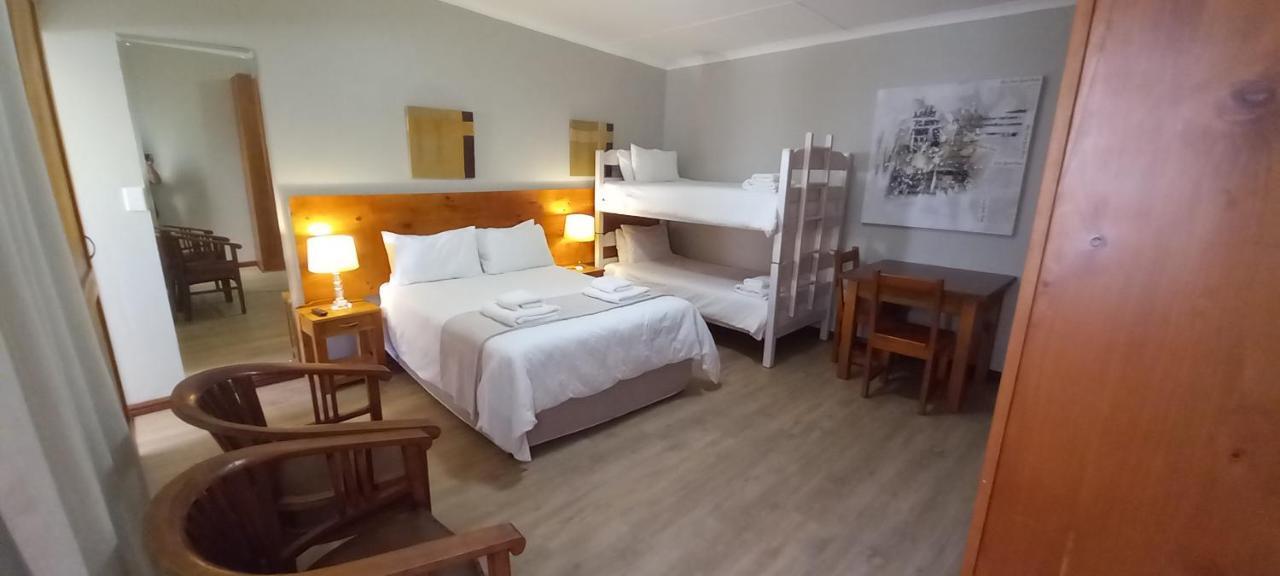 Masada Guest House B&B Langebaan Extérieur photo