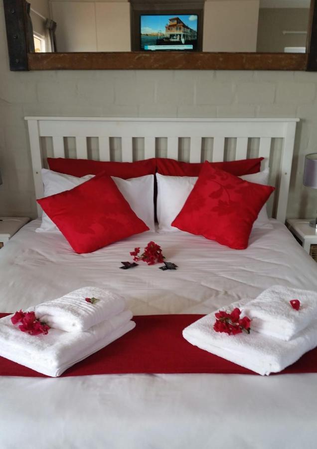 Masada Guest House B&B Langebaan Extérieur photo
