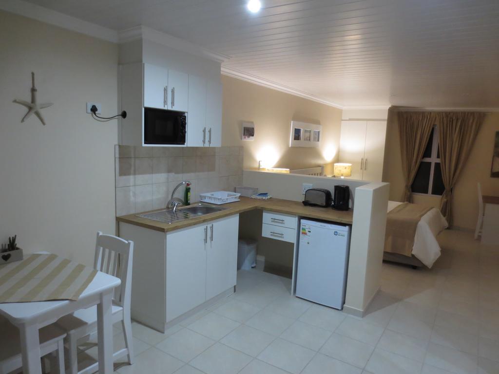 Masada Guest House B&B Langebaan Extérieur photo